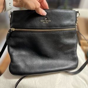 KATE SPADE NEW YORK~ Black Leather Chester Street Dessi Crossbody
